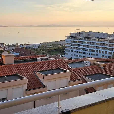 Apartmán With Wifi - 25945 *